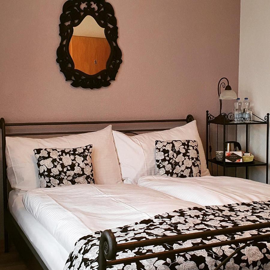 Hotel Rosengaertli Leissigen Bagian luar foto